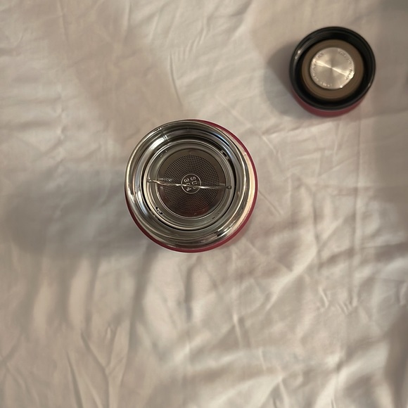 Stainless Steel Vacuum Mug - Picture 6 of 8